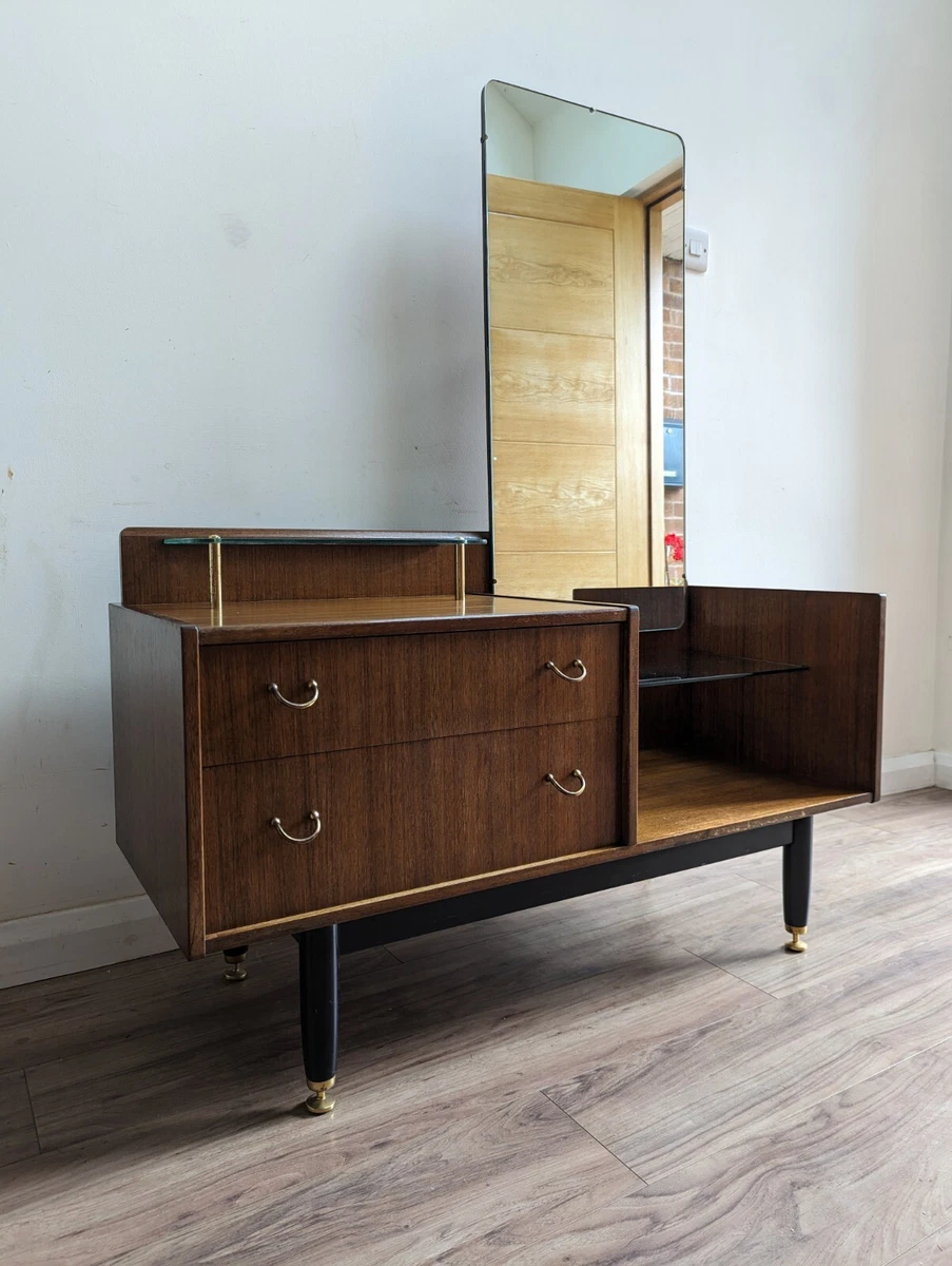 Cool 2024 dressing table