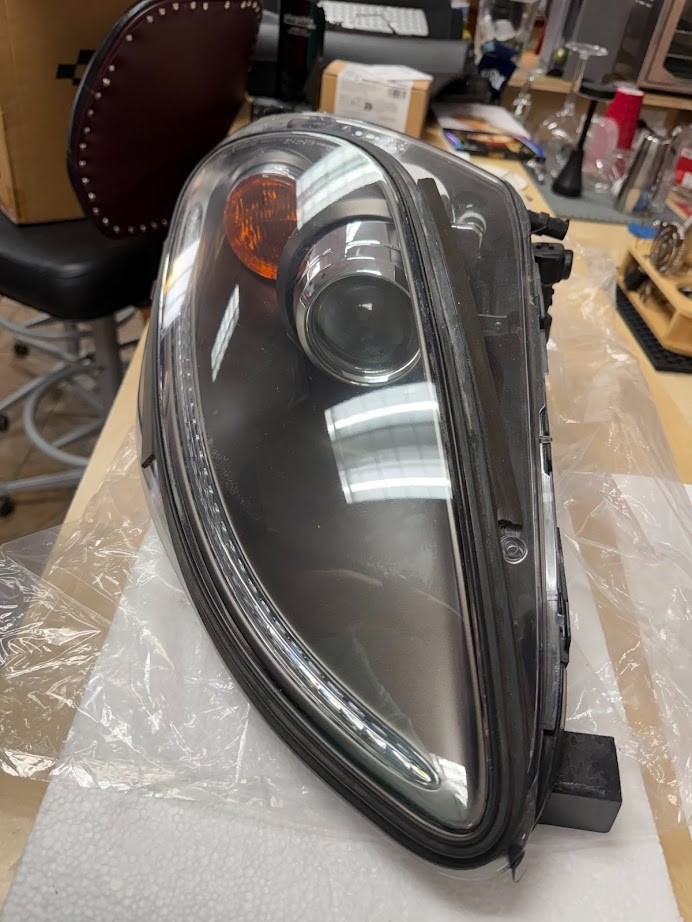 PAIR FERRARI F430 OEM LEFT & RIGHT LH RH FRONT HEADLIGHTS 207608 207609