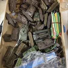 WWII Navarone Playset Tank Plastic Army Men Toy Figure Marx Lot miniatures 1/72