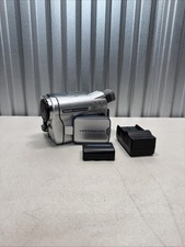 Sony Handycam DCR-TRV260 Digital8 20x Zoom Nightshot w/ Battery Charger