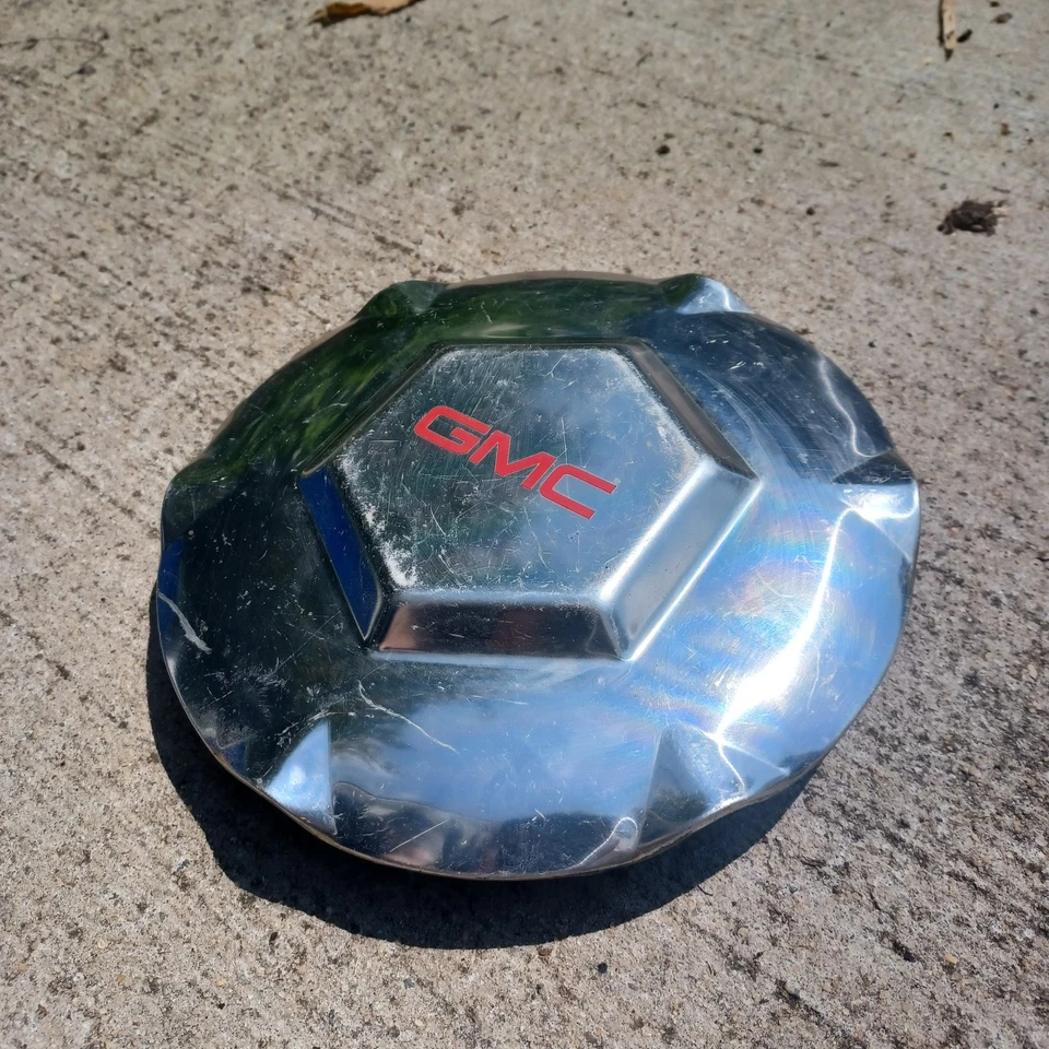 Tampão central Aftermarket GMC Envoy, XL, XUV 2002-2007 peça # 9593396 01 - Imagem 2 de 3