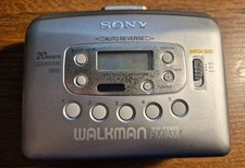 Sony WM-FX425 AM/FM Radio Cassette Player Walkman MEGA BASS Tested