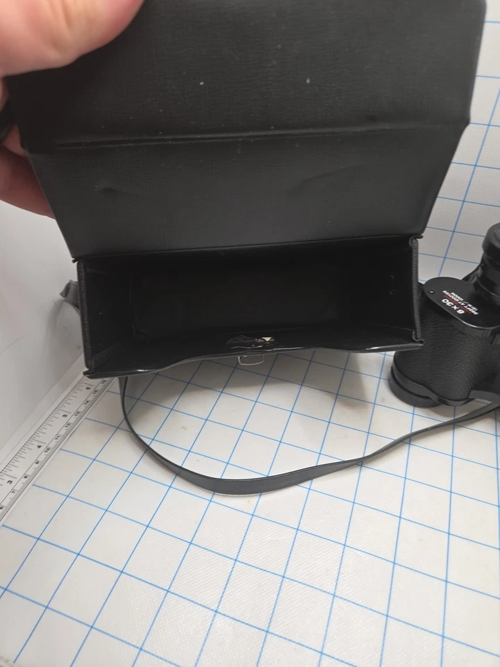 VTG Tasco Model 308 Binoculars 8x30 Black with Original Carrying Case Light - Image 4 of 4