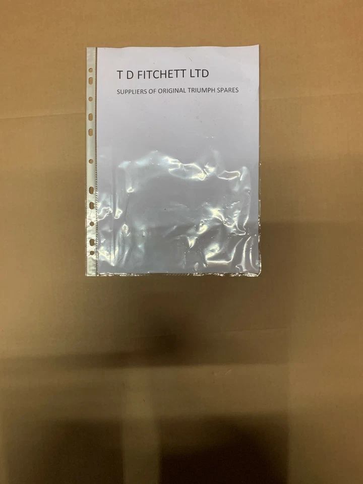 REJILLA ENVOLVENTE TRIUMPH 805554 HERALD 1200 Foto 4 de 4