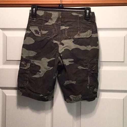 Boys Urban Pipeline Camo Cargo Shorts Size 10 - Picture 2 of 3