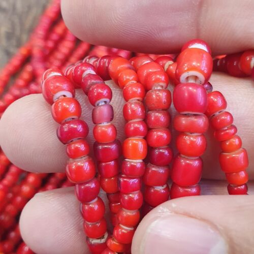 Antique Venetian Red WhiteHeart Top Quality Beaded Strand 3-4mm - Picture 3 of 15