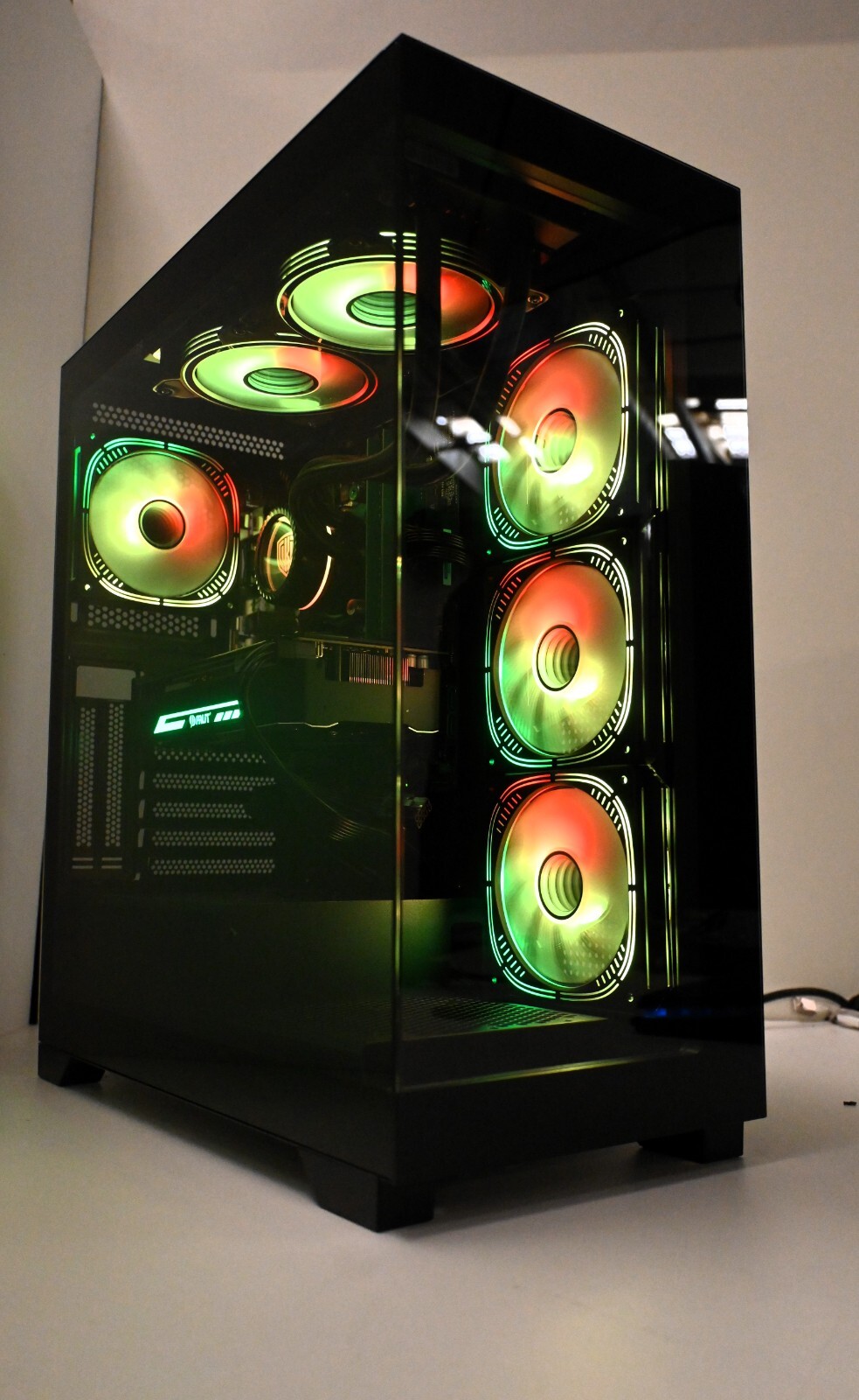 Edge-to-Edge Glass Gaming PC i7-6700 RTX 5060 512 GB SSD+1 TB HDD 16GB DDR4 Wifi