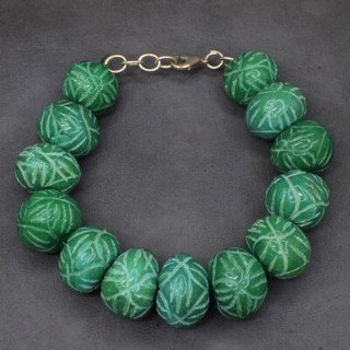 Round Shape 483 Cts Enhanced Green Emerald Carved Beaded Bracelet AK 31 E481