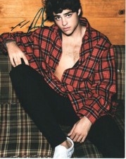 Noah Centineo To All The Boys Autographed Signed 8x10 Photo COA MT106
