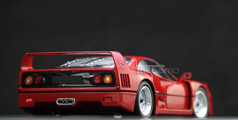 1/18 Kyosho Ferrari F40 Red Hi-end Diecast Full Openings