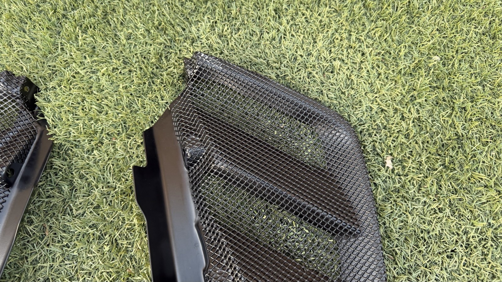 Ferrari 488 Spider Rear Engine Air Intake Vent Cover  87413911 OEM