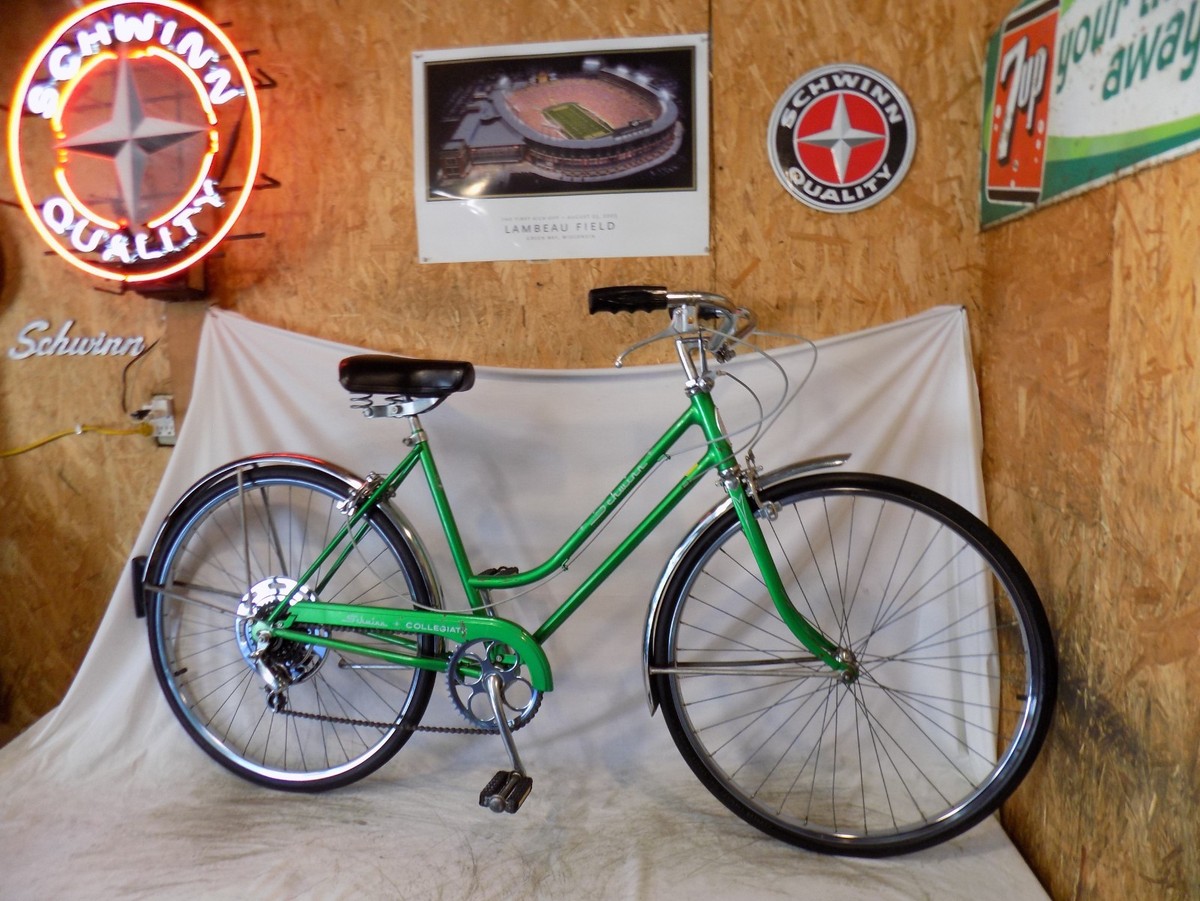 1976 SCHWINN COLLEGIATE 5-SPEED LIME GREEN CRUISER BIKE BREEZE