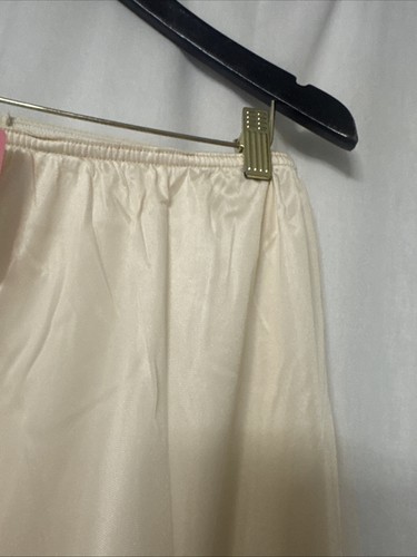 Vintage Velrose Pettipants Slip Shorts Ivory Lace TrimNOS - Picture 4 of 11