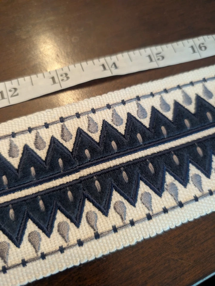 Samuel And Sons Uxmal Aplique Indigo Borde Borde Borde 11 1/2 Yardas Foto 2 de 4