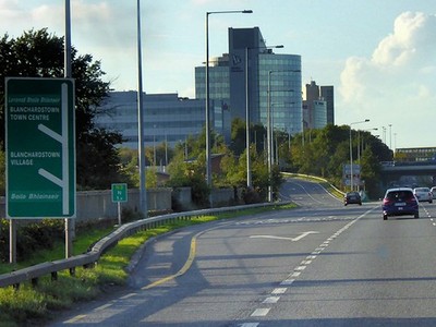 Foto 6x4 Ausfahrt von N3 an der Ausfahrt 2 (Blanchardstown) Baile Bhlainseir c2017