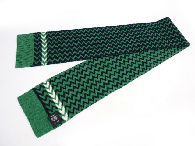 Authentic Gucci Chevron Pattern Wool Reversible K… - image 14