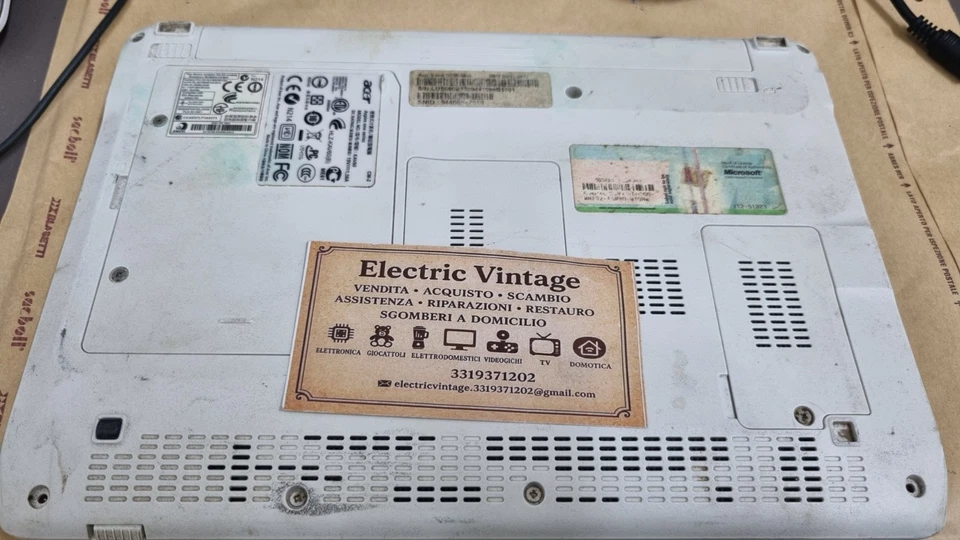 1194NN-PC Portatile NetBook Acer Aspire One KAV60 - Immagine 3 di 3