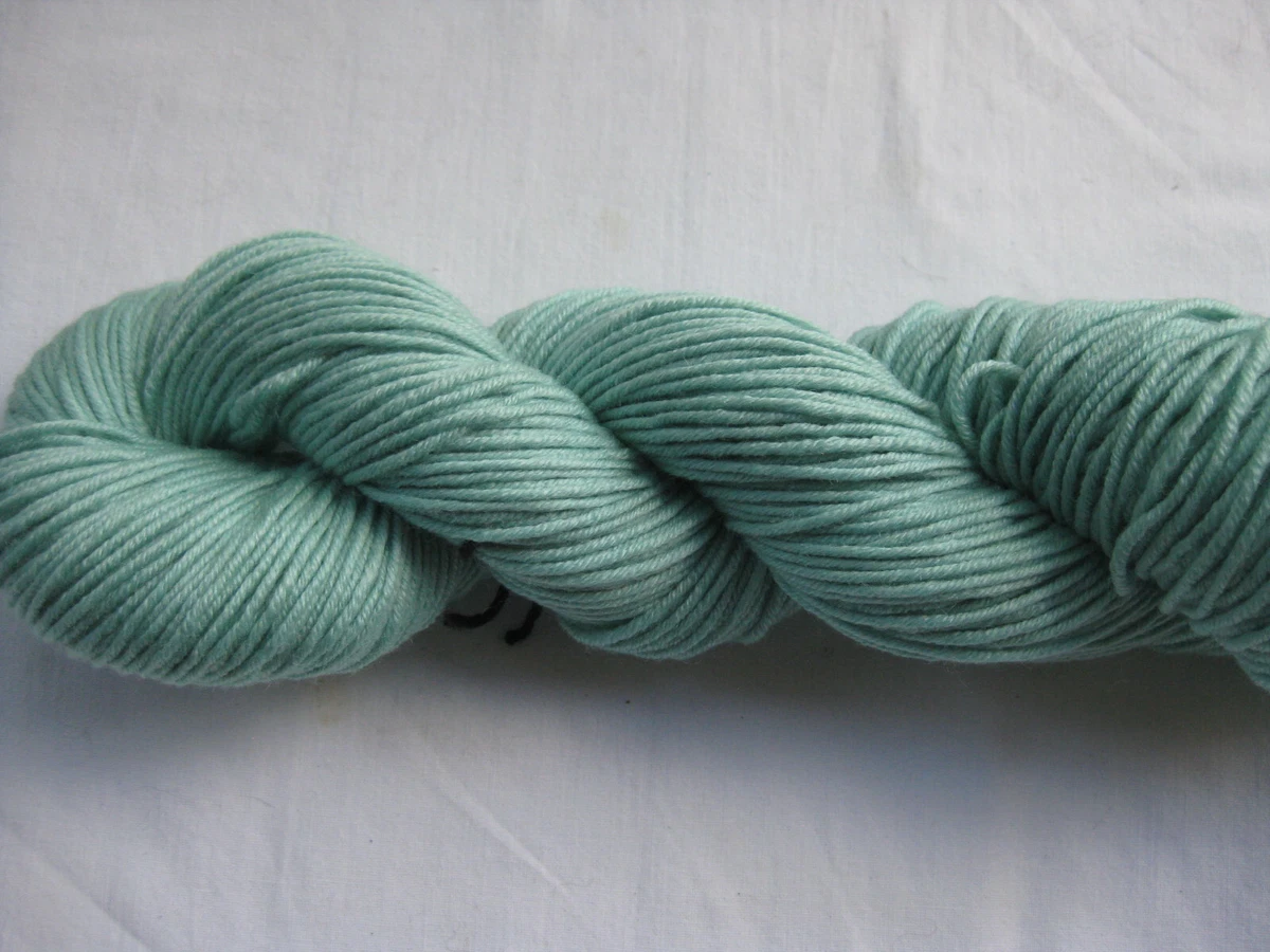 100gm Cashmere Silk Merino Wool 8ply Knitting Handdyed Yarn Mint Green 225m