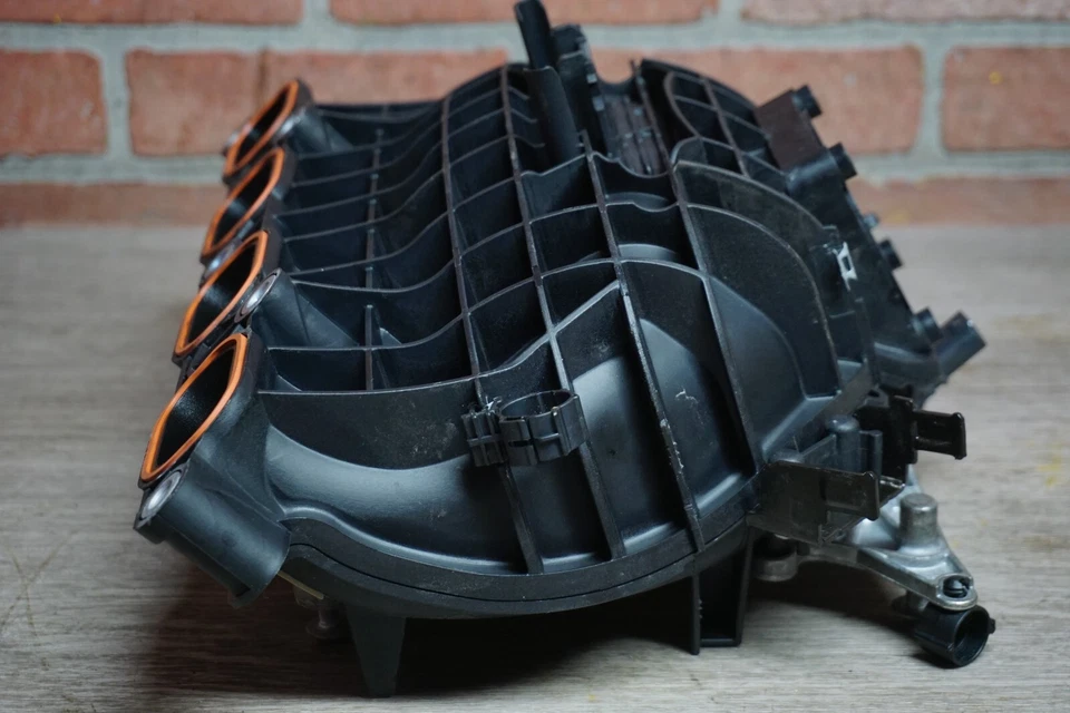 2012-2016 BMW 528I XDRIVE F10 2.0L L4 GAS FRONT ENGINE INTAKE MANIFOLD 119K OEM - Image 3 of 4