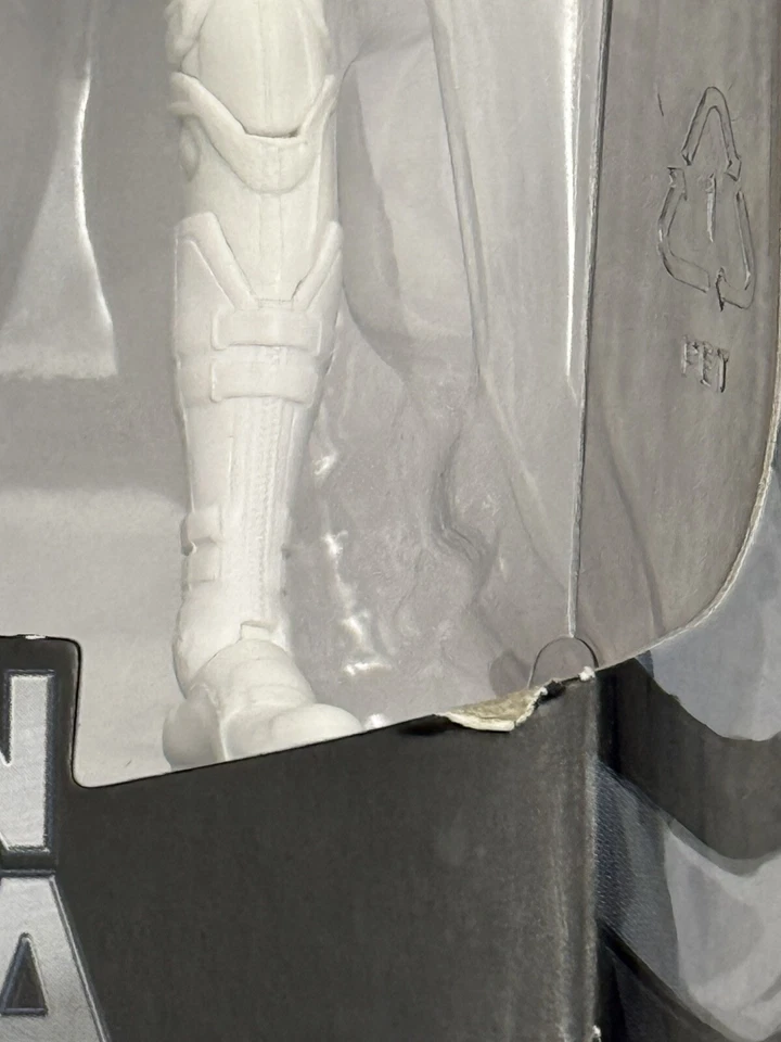 Figura Agentes de Escudo Capitán América Serie Marvel Legends Calavera Roja BAF 2015 Foto 4 de 4