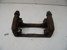 Bremssattelträger vorn SUZUKI SWIFT III (MZ, EZ) 1.3 (RS 413)