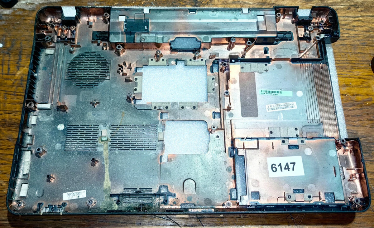Plasturgie de base TOSHIBA Satellite L300