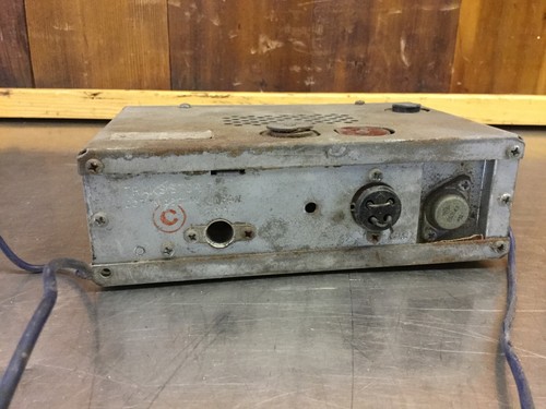 Fiat 1100 1965 - In Dash Transistor Radio. Made in Japan. For Parts. F2673 - Picture 7 of 10