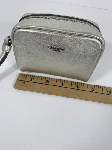 COACH CW420 Pouch Wristlet Leather Metallic Light Silver NEW Read!! - Picture 12 of 14