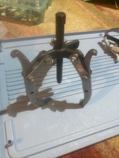 Otc 1027 3 Jaw Puller 5 Ton With Reversible Jaws Otc 1027 3 Jaw Puller 5 Ton With Reversible Jaws