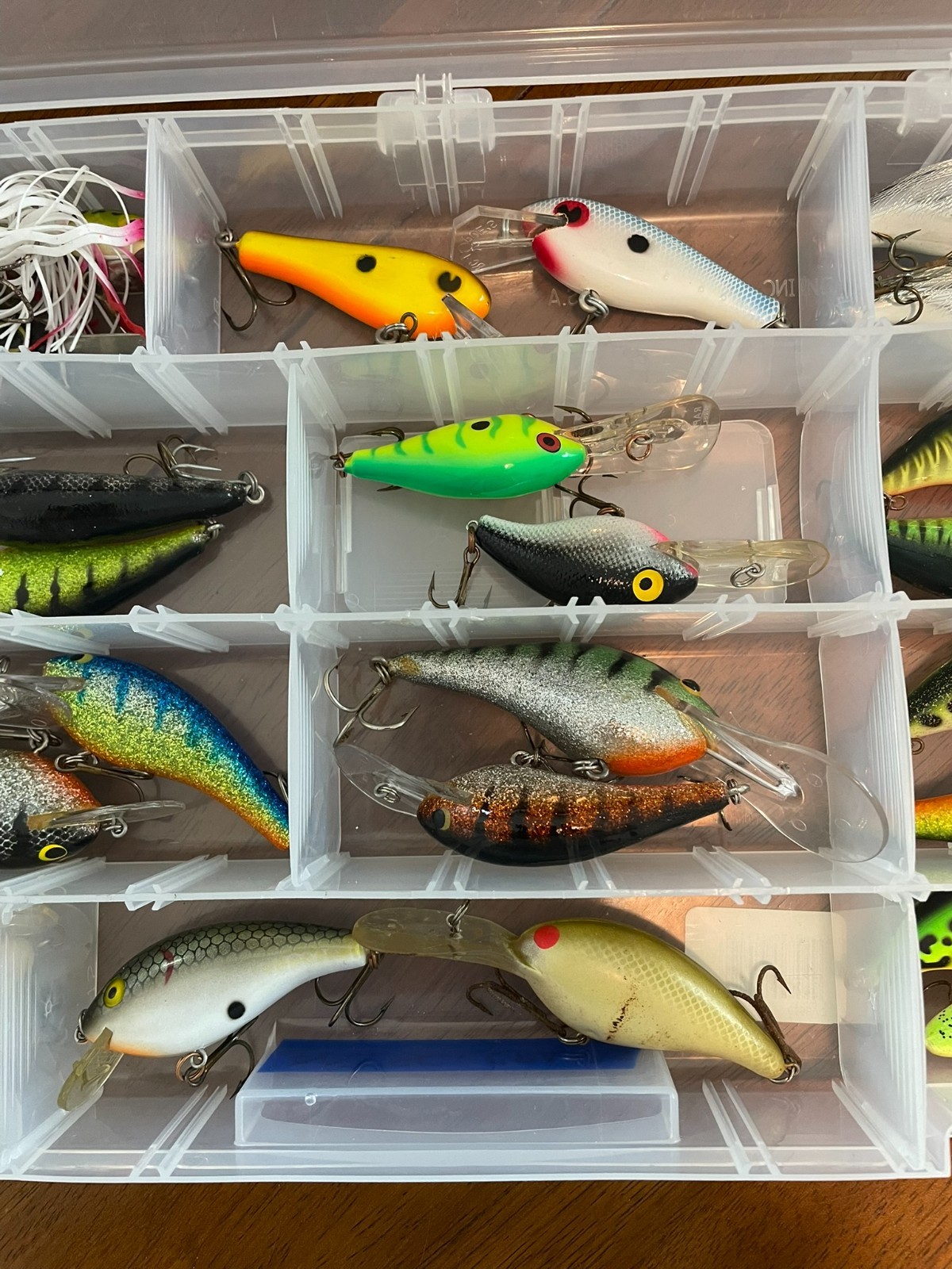 Large Lot of 27 Crankbait Lures (Rebel, Poe's, Strike King, Bagley, and More!) - Image 3