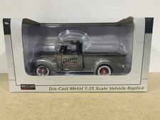 SpecCast FORD PICK UP 1940 GLEANER 1:25 Scale - SC64131