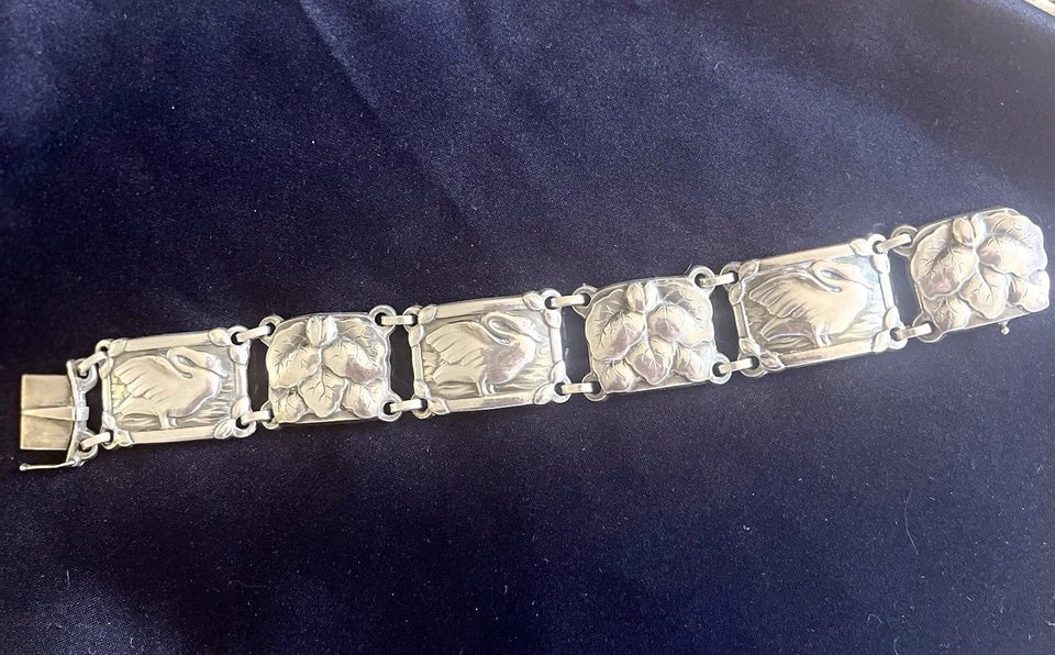 Brazalete de cisne de plata esterlina Georg Jensen #42 •Dinamarca•Art Nouveau vintage Foto 4 de 4