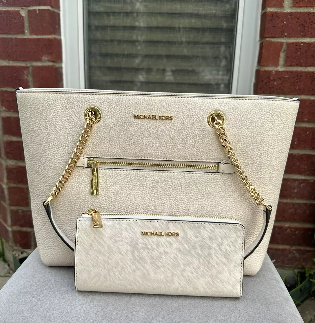 Michael kors 2024 medium handbag
