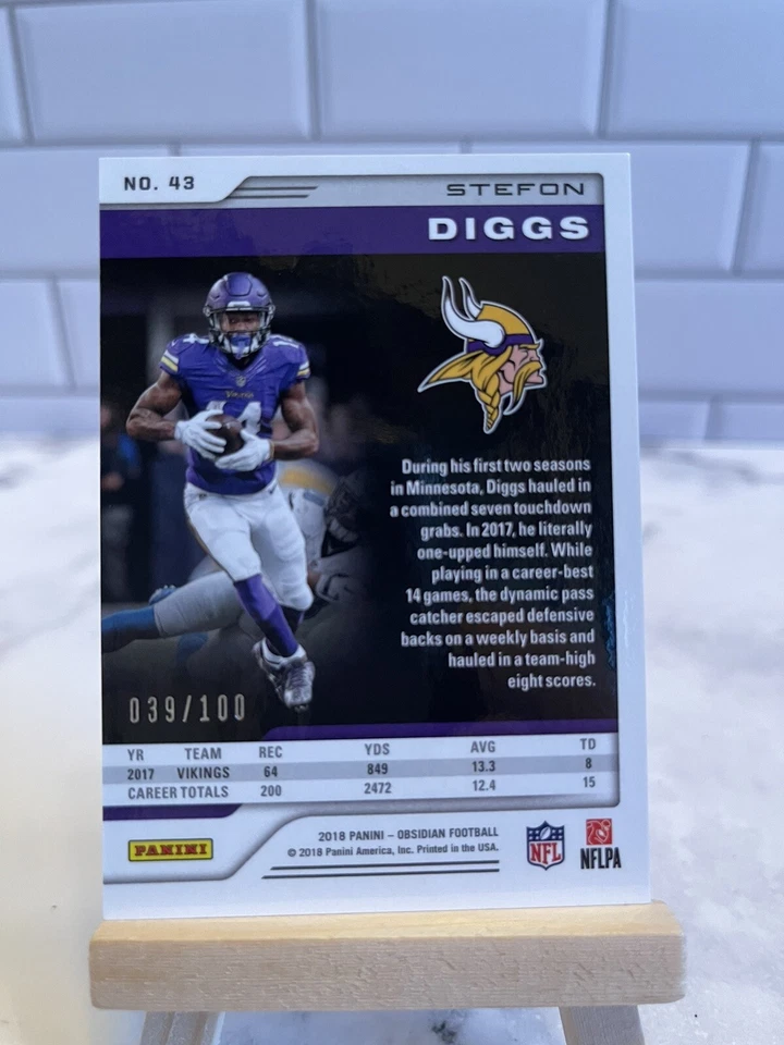2018 Panini Obsidian 039/100 Stefon Diggs #43 - Minnesota Vikings - Panini - Image 2 of 2