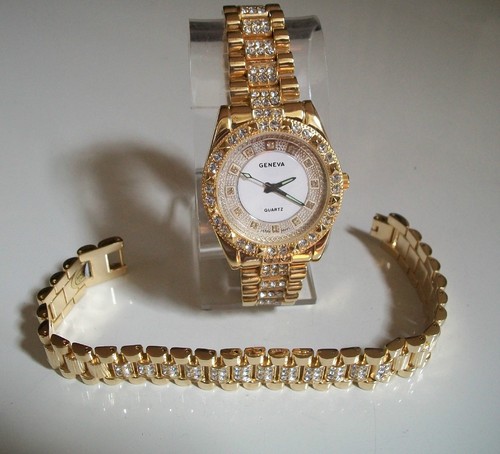 Conjunto de reloj y pulsera informal hip hop moda piedras acabado dorado para hombre - Imagen 4 de 6