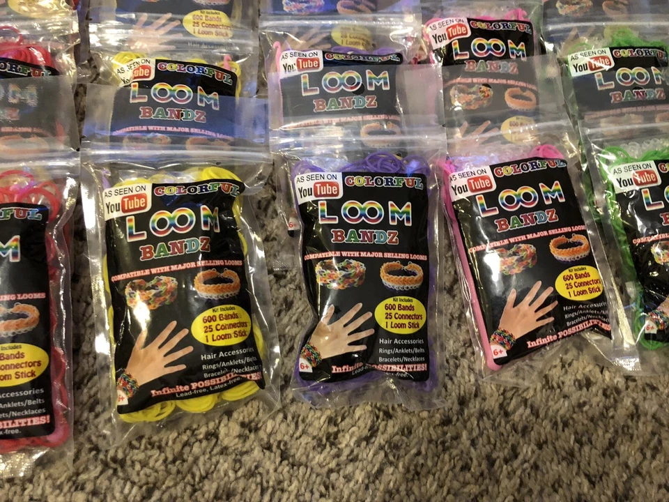 Lote 44 paquetes de bandas de telar Bandz en total 26.400 bandas 1.100 conectores 44 palos de telar Foto 3 de 4