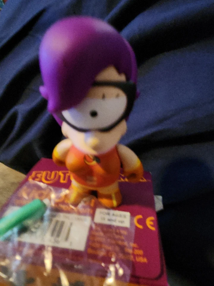 Kidrobot Futurama Caja Ciega Misteriosa Mini Clobberella Leela 2013 Nuevo En Caja Foto 2 de 4