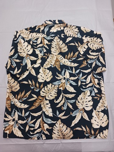 Men's Hawaiian Short Sleeve button down Shirt  Pierre Cardin Size Extra Large - Picture 9 of 10
