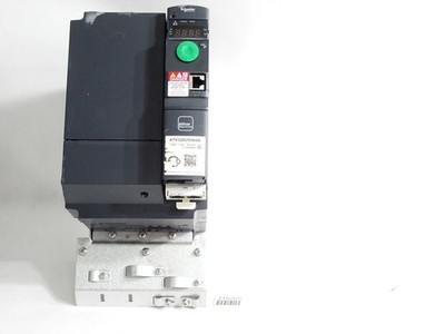 Schneider Electric Altivar 320 ATV320U55N4B 5.5kW Frequenzumrichter