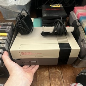 Nintendo NES Console Controller Game Lot Super Mario  Rambo Mario 3 