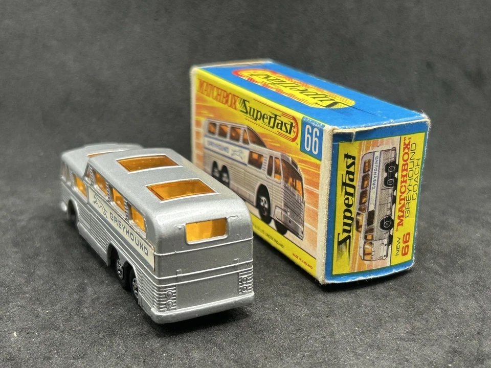 Matchbox Superfast MB66 A3 Greyhound Bus MINT w *Rare Pink Base* with Type G Box - Image 4 of 4