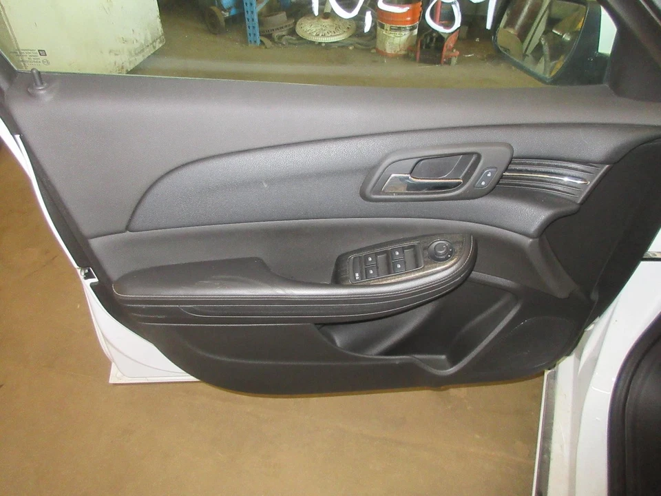 Used Hood fits: 2002 Ford Explorer 4 Dr exc. Sport Trac Grade B - Image 2 of 4