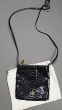 Borsa a tracolla Vivienne Westwood nera tracolla in coccodrillo