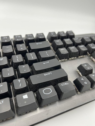 Cooler Master CK550 V2 Gaming Mechanical Keyboard with RGB (PLEASE READ) - Picture 4 of 8