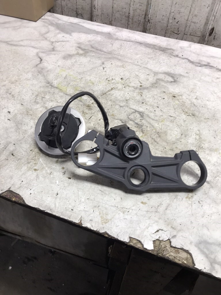 20 Kawasaki Zx 6 636 ZX6 ZX636 K Ninja Ignition Gas Fuel Cap