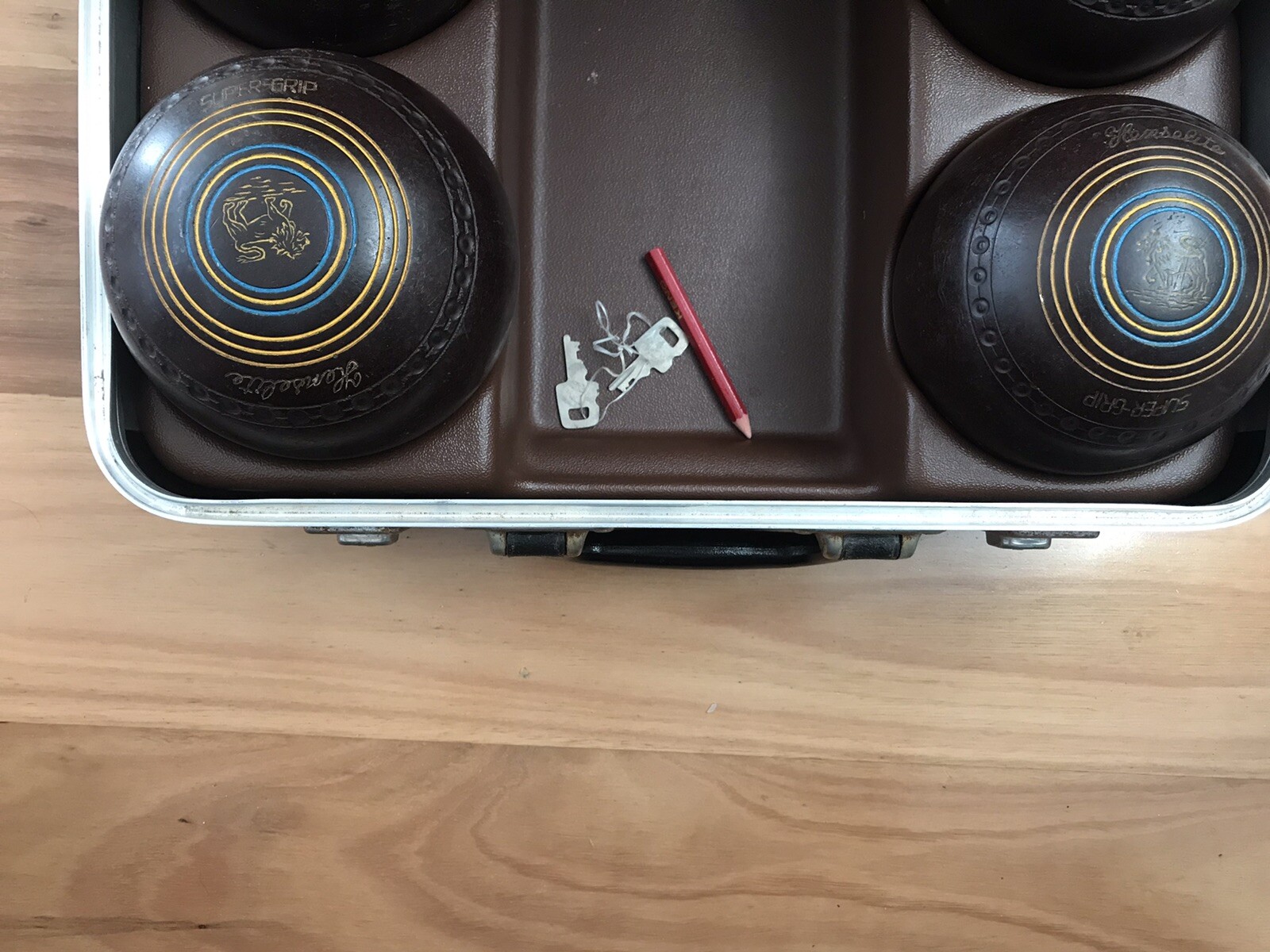 Beautiful Vintage Lawn bowls, Henselite, championship 5 and 1/8