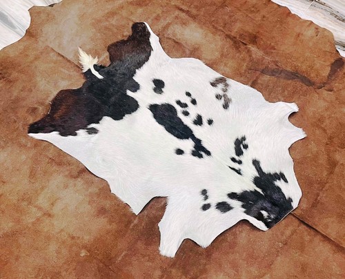 Icelandic Goat Skin, Natural Rustic Animal Hide Pelt, Spotted Nordic Rug Organic - Picture 8 of 8