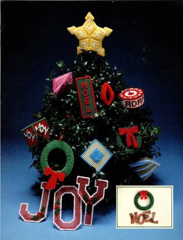 EZ-COUNT PLASTIC CANVAS CHRISTMAS ORNAMENTS 26 PROJECTS - Image 2 of 3