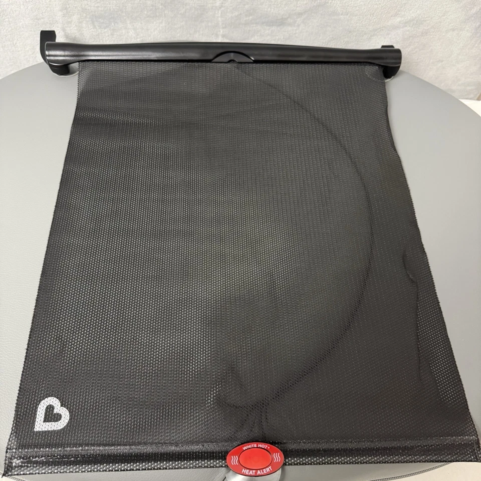 Car Window Roller Shade Sun Safety Suction Hot Heat Alert by MUNCHKIN Brica - Image 2 of 4