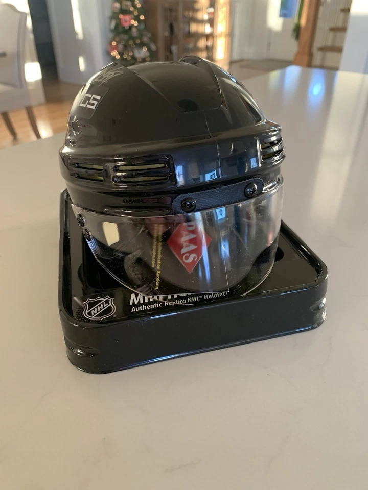 Mini casco de hockey autografiado Wayne Gretzky LA Kings certificado de autenticidad PAAS tallada Foto 4 de 4